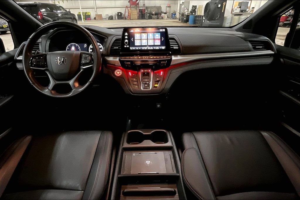 Used 2025 Honda Odyssey Sport-L image 14