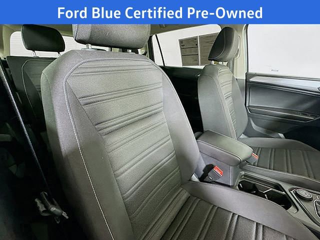 Used 2023 Volkswagen Tiguan S image 33