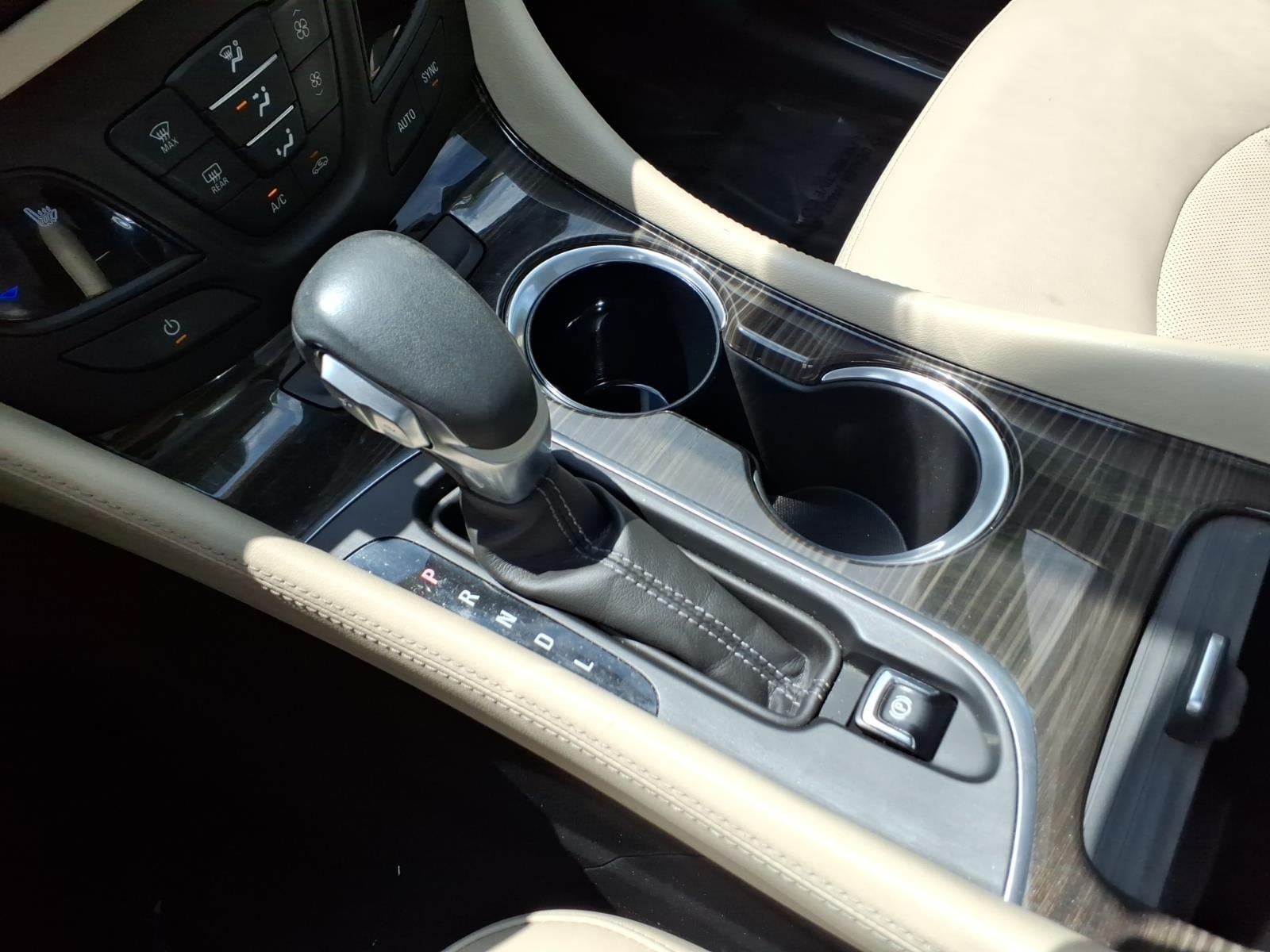 Used 2019 Buick Envision Essence AWD/4WD image 17