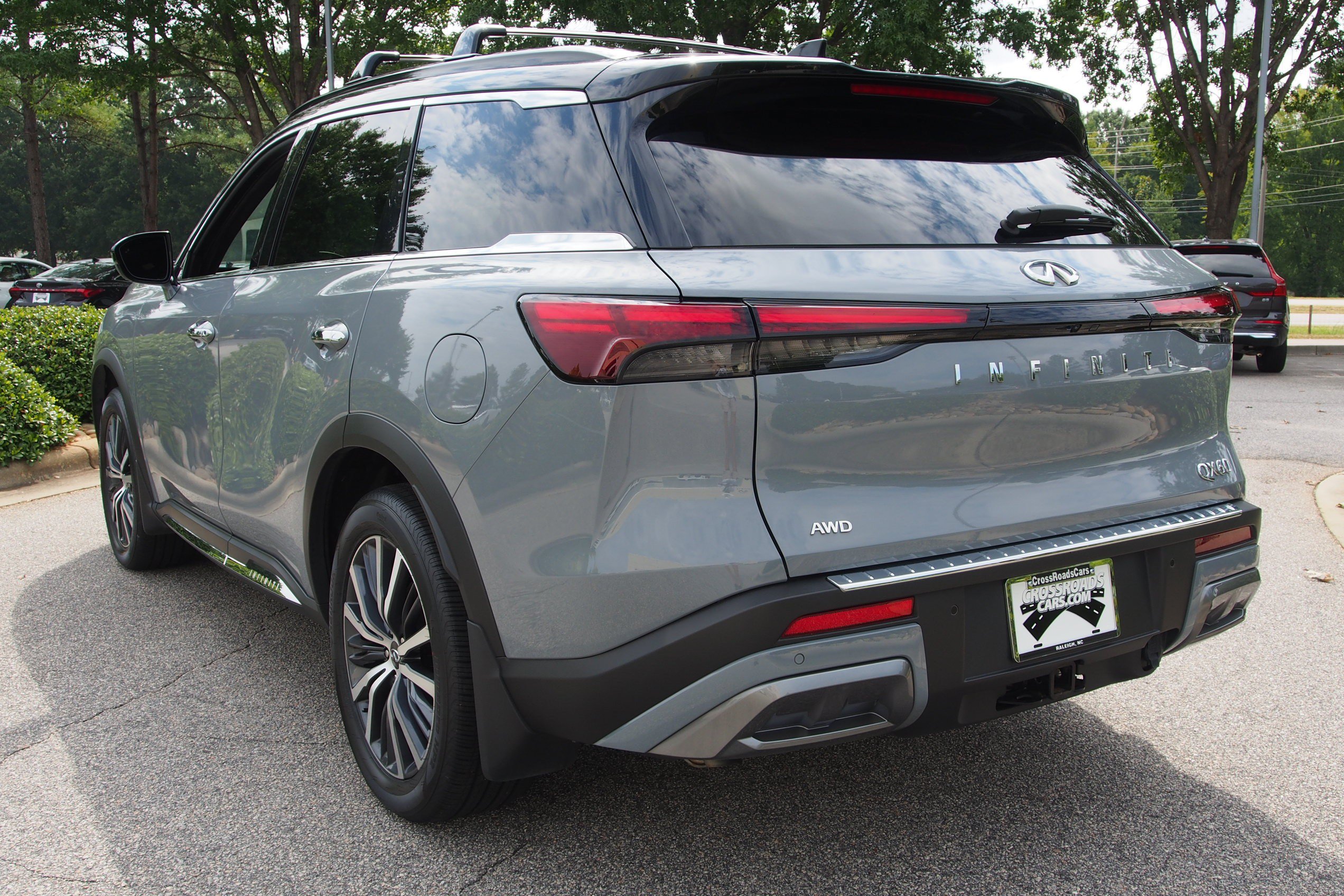 Used 2025 INFINITI QX60 Autograph w/ Lighting Package (N94) AWD/4WD image 6