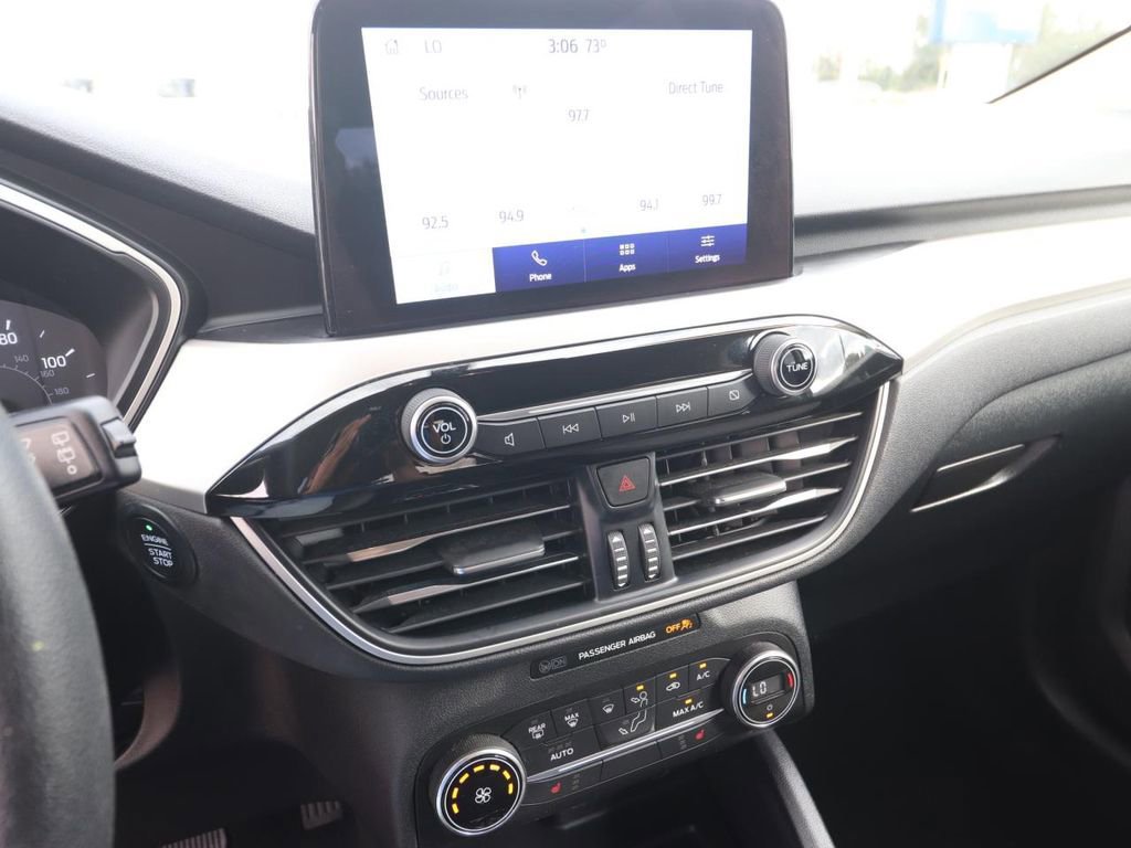 Certified 2020 Ford Escape SE image 19