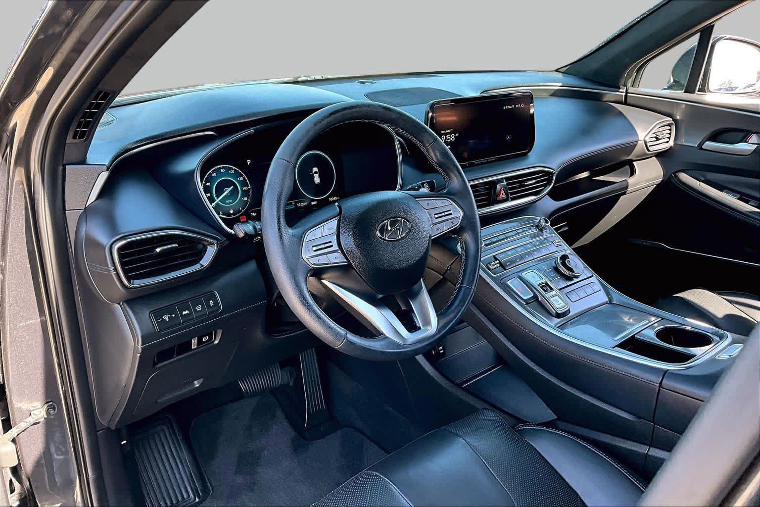 Used 2023 Hyundai Santa Fe Calligraphy FWD image 17