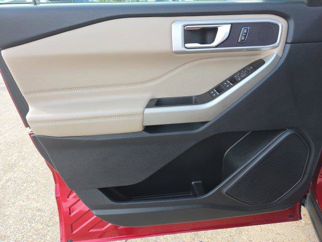 Certified 2022 Ford Explorer XLT RWD image 34