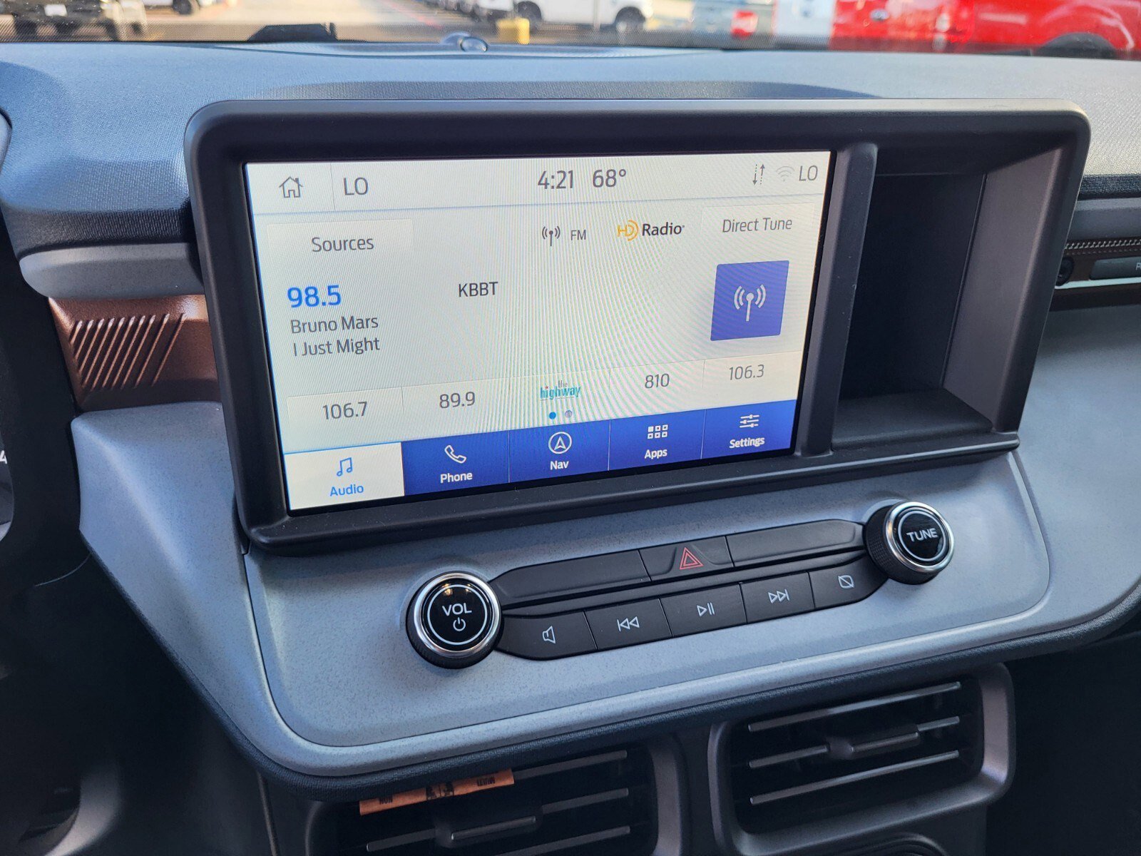 Certified 2024 Ford Maverick Lariat image 19