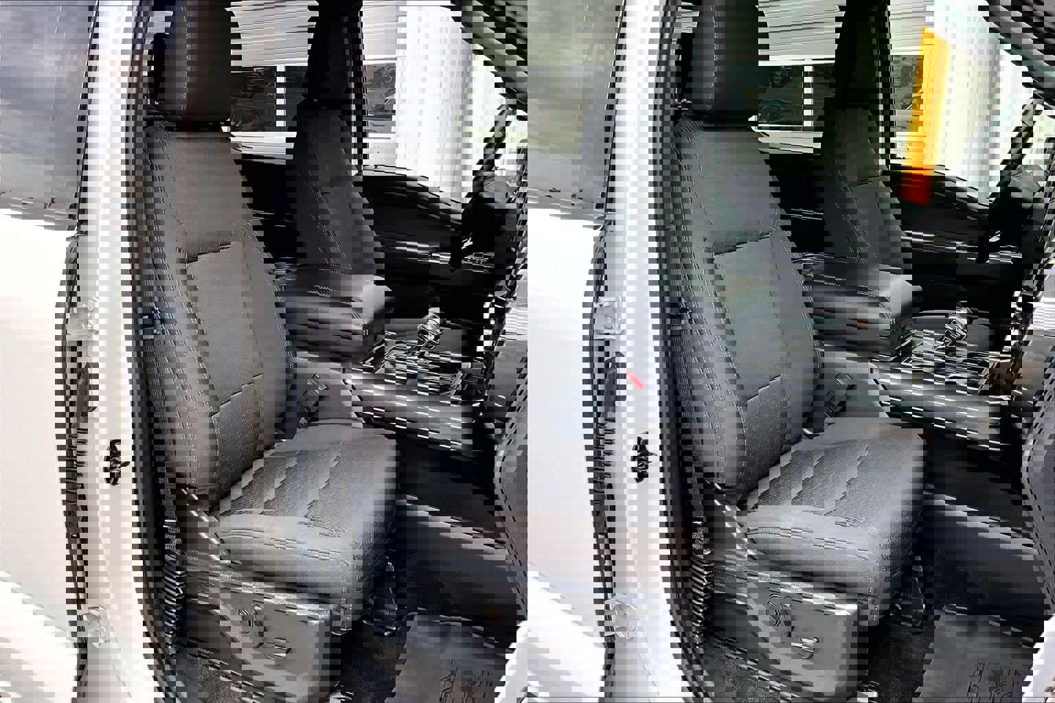 Certified 2022 Ford F150 XLT w/ Equipment Group 302A High image 12