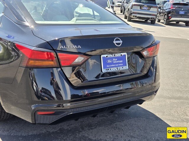 Used 2025 Nissan Altima 2.5 SV FWD image 6
