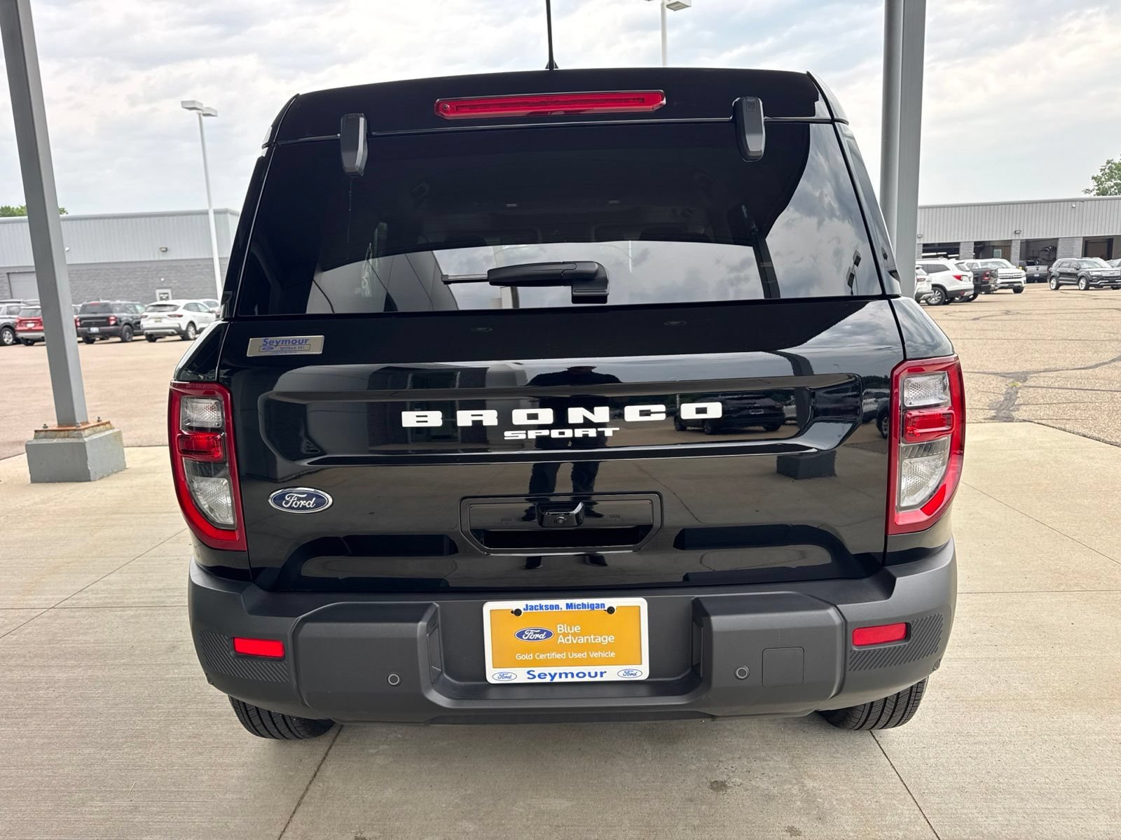 Certified 2025 Ford Bronco Sport Outer Banks w/ Outer Banks Tech Package+ AWD/4WD image 6