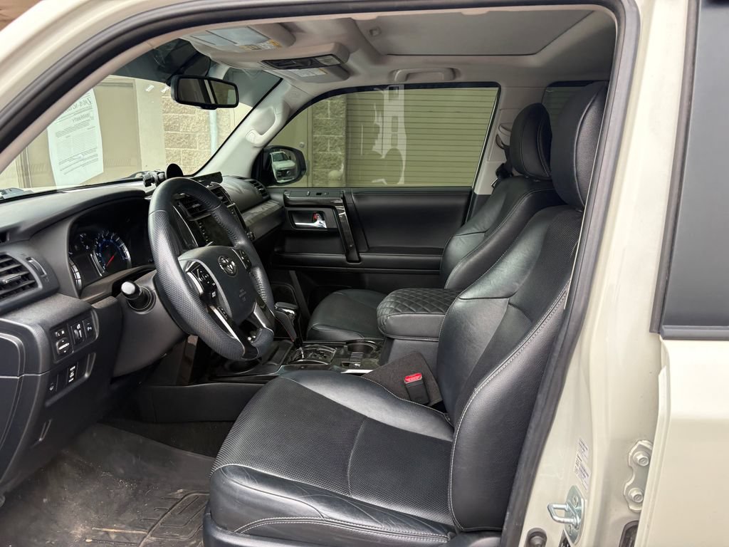 Used 2019 Toyota 4Runner Limited AWD/4WD image 18
