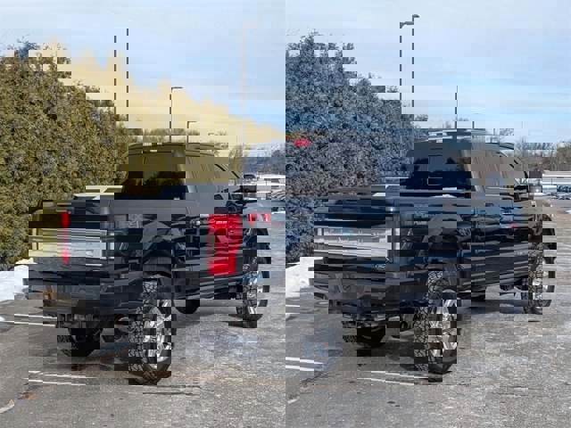 Certified 2020 Ford F350 Platinum w/ FX4 Off-Road Package image 5