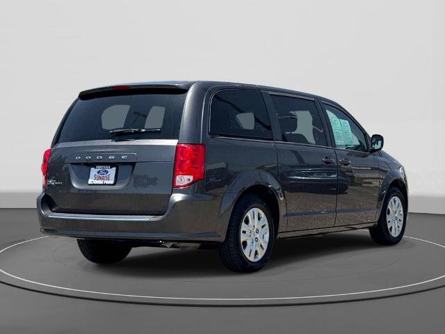 Used 2018 Dodge Grand Caravan SE w/ UConnect Hands-Free Group FWD image 5