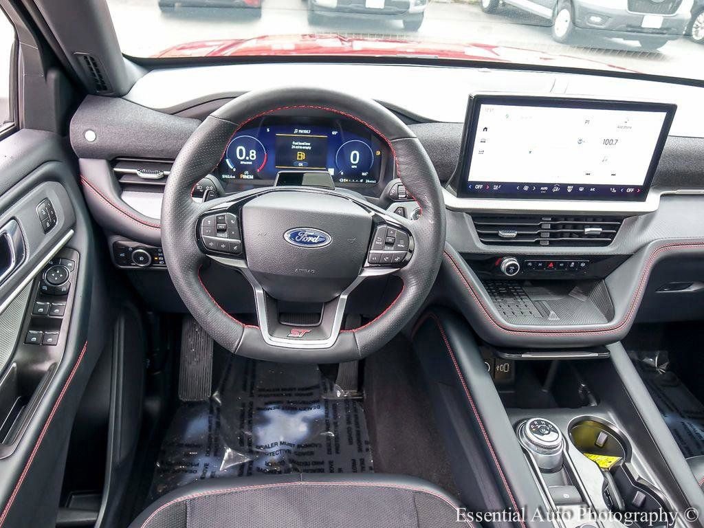 Certified 2025 Ford Explorer ST image 14