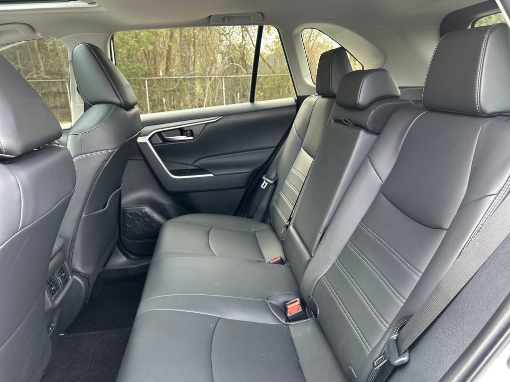 Used 2025 Toyota RAV4 XLE Premium image 14