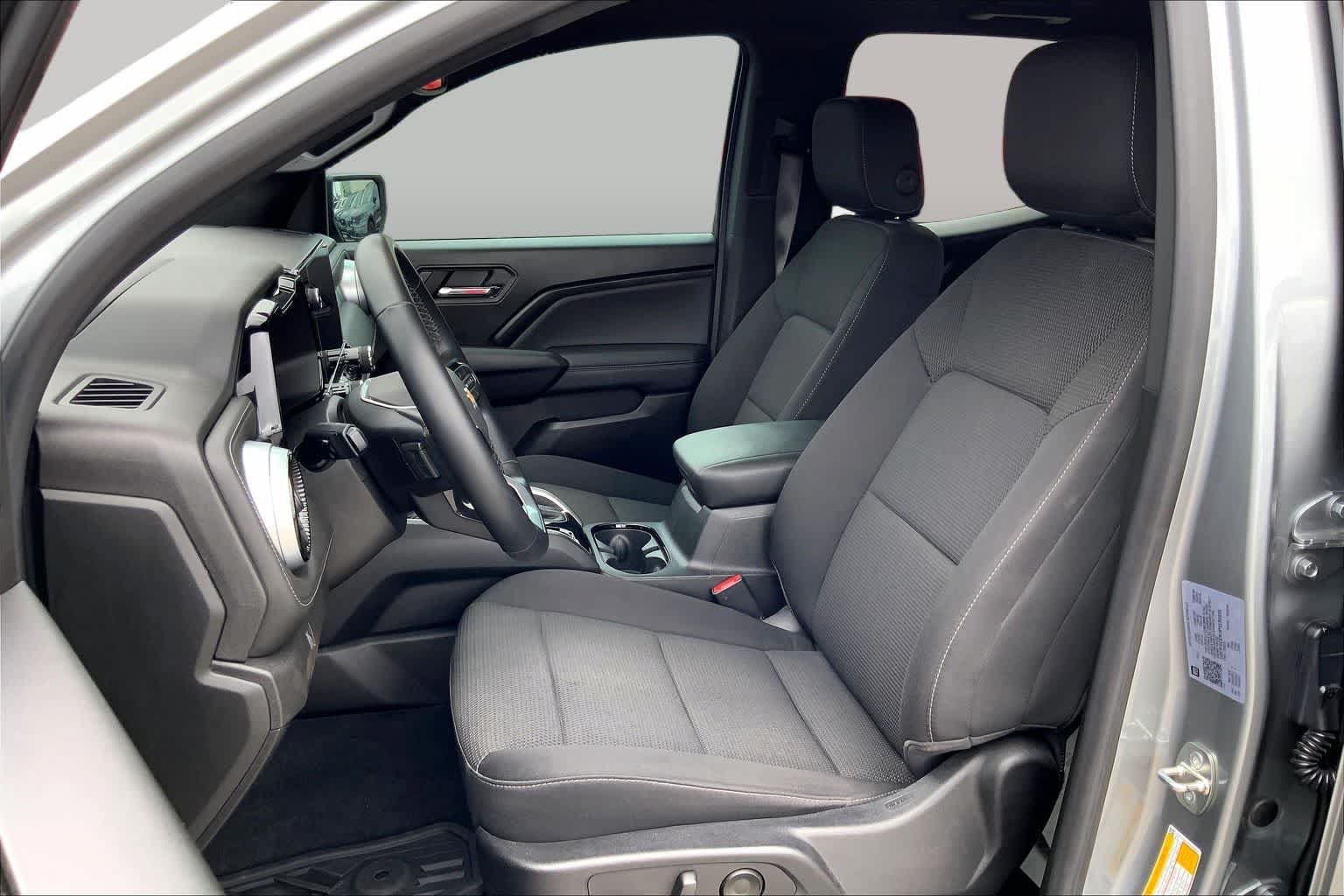 Used 2023 Chevrolet Colorado LT w/ LT Convenience Package II RWD image 8