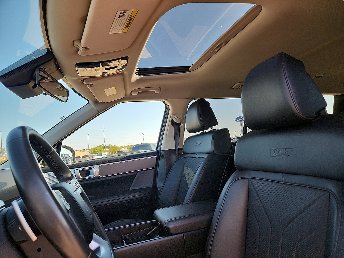 Used 2024 Hyundai Santa Fe XRT AWD/4WD image 8