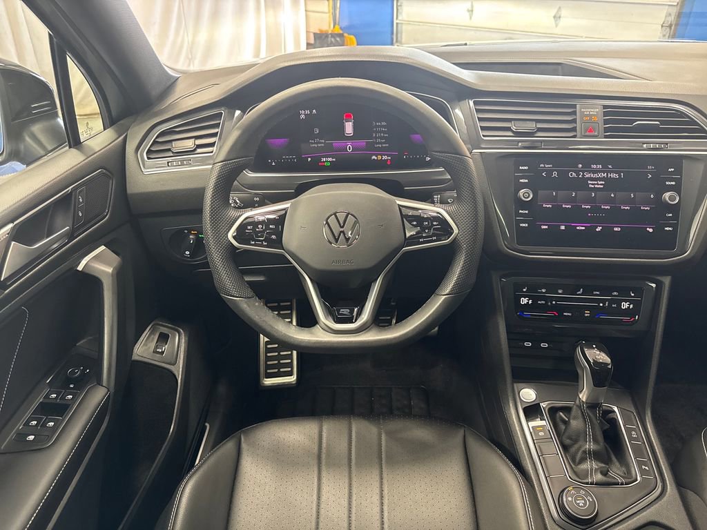 Used 2024 Volkswagen Tiguan SE R-Line AWD/4WD image 19