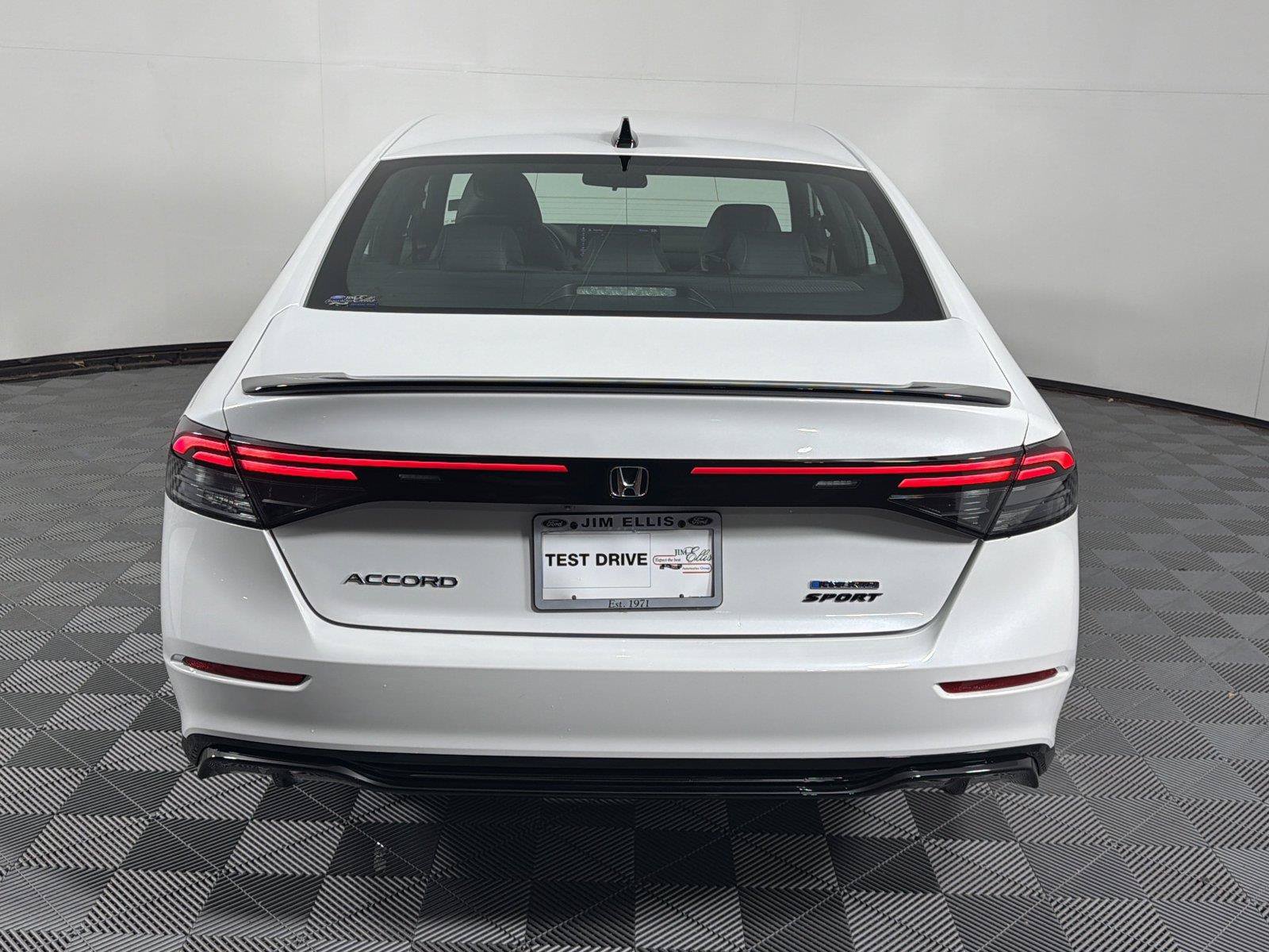 Used 2024 Honda Accord Sport image 6