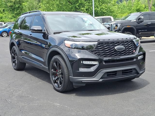 Certified 2022 Ford Explorer ST w/ Equipment Group 401A AWD/4WD image 2