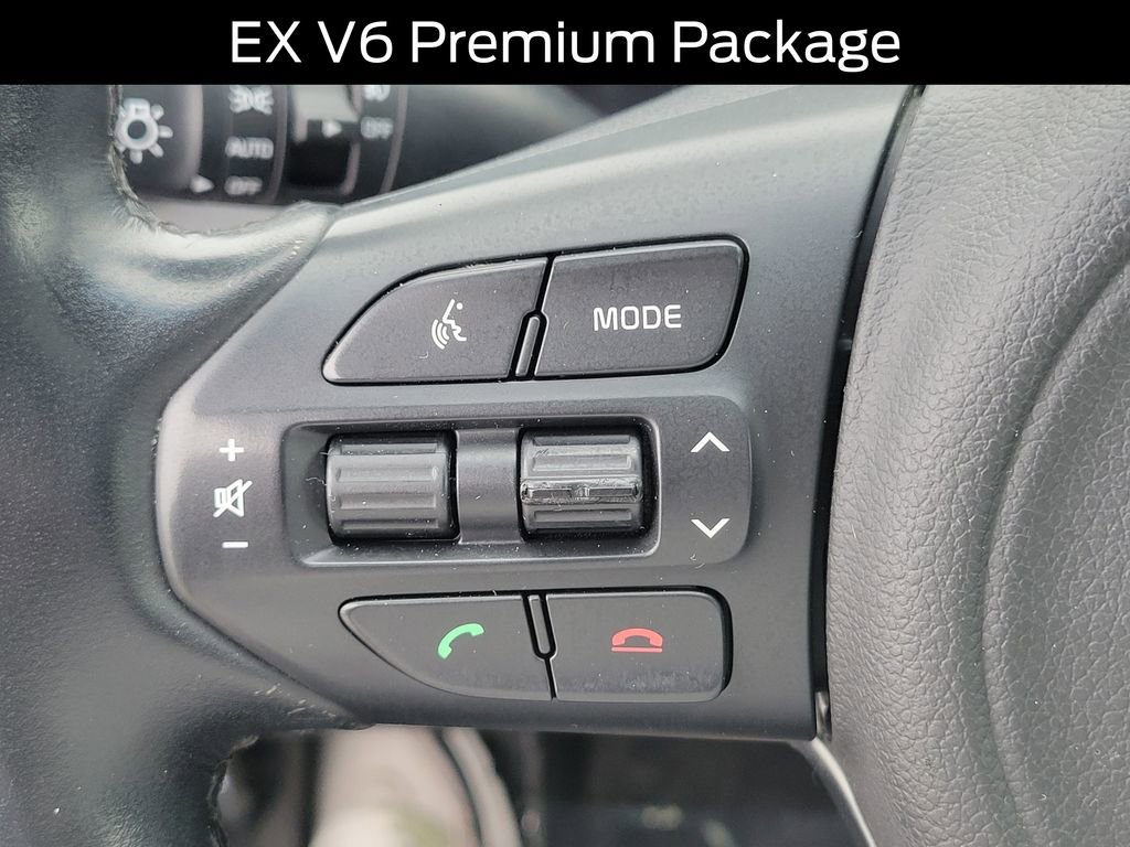 Used 2017 Kia Sorento EX w/ EX Advanced Touring Package image 21