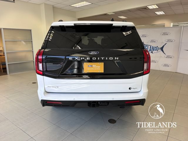 Certified 2025 Ford Expedition Active RWD image 7