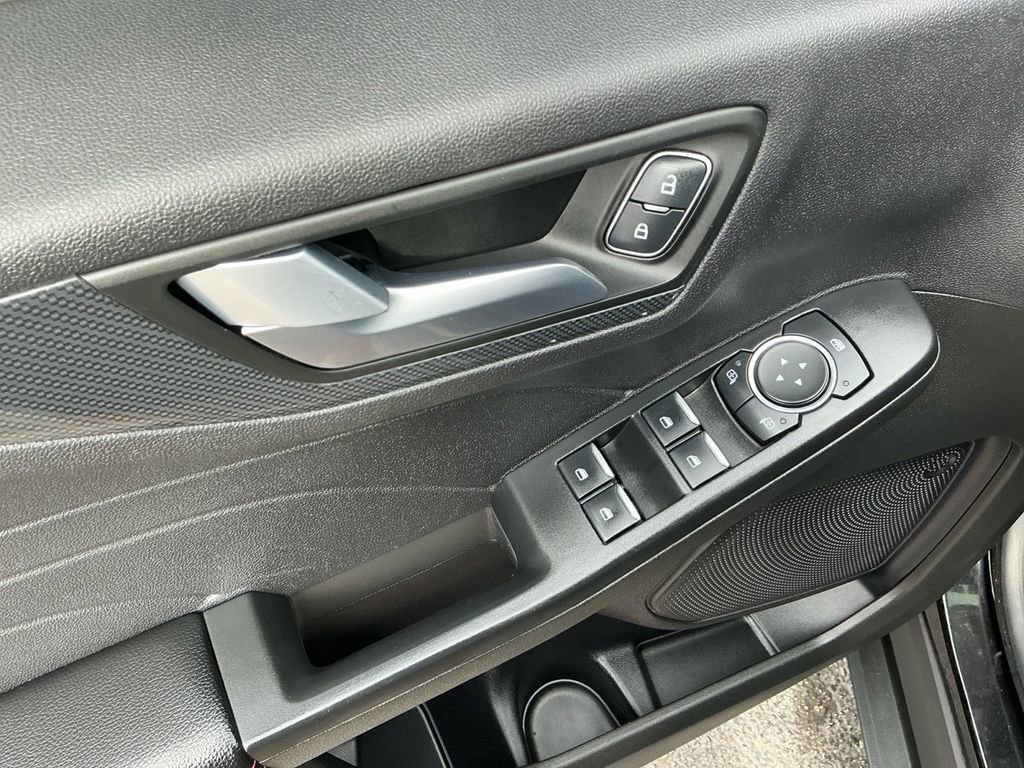 Certified 2023 Ford Escape ST-Line w/ Tech Pack #1 FWD image 16