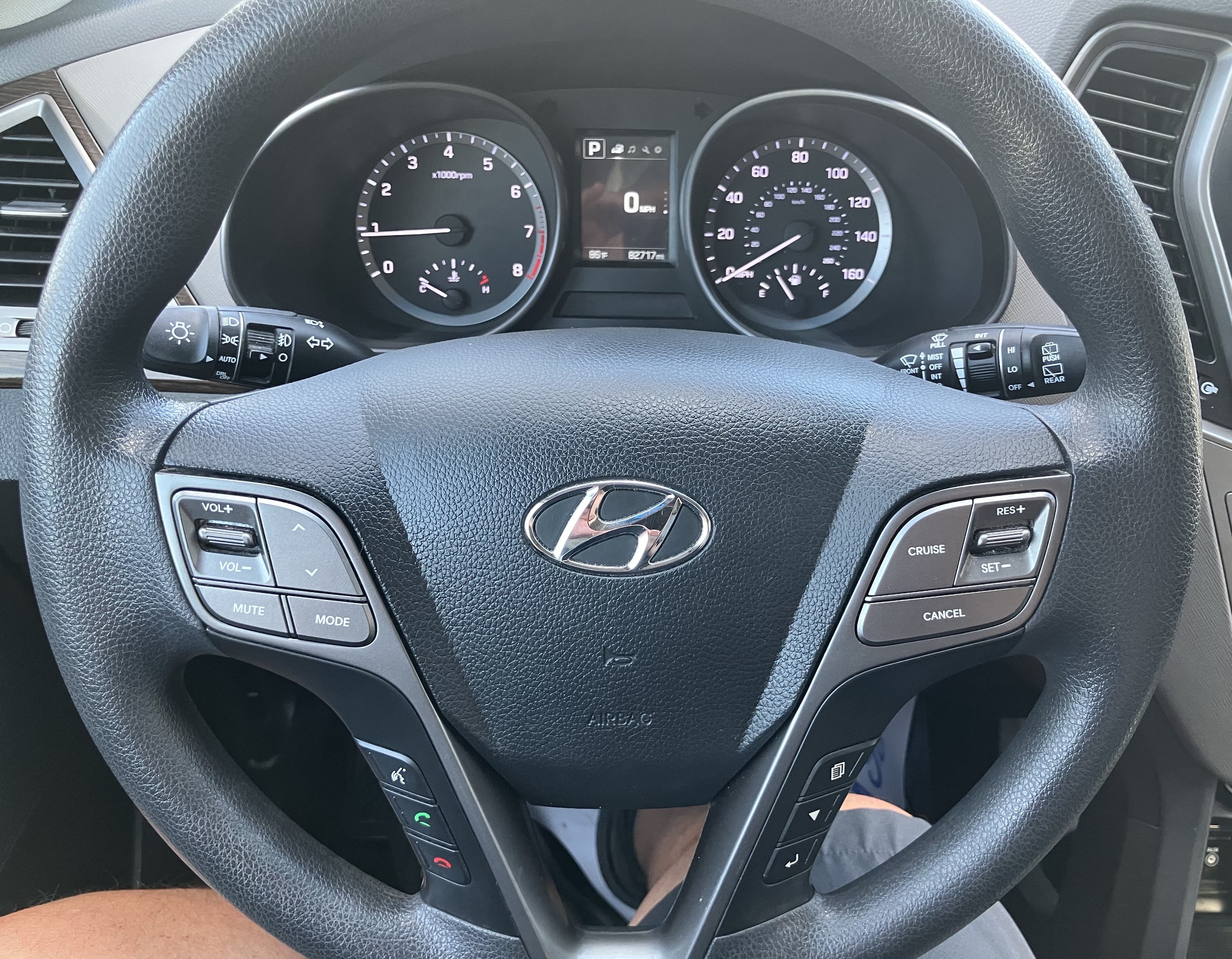 Used 2018 Hyundai Santa Fe Sport w/ 2.4L Value Package 02 FWD image 19