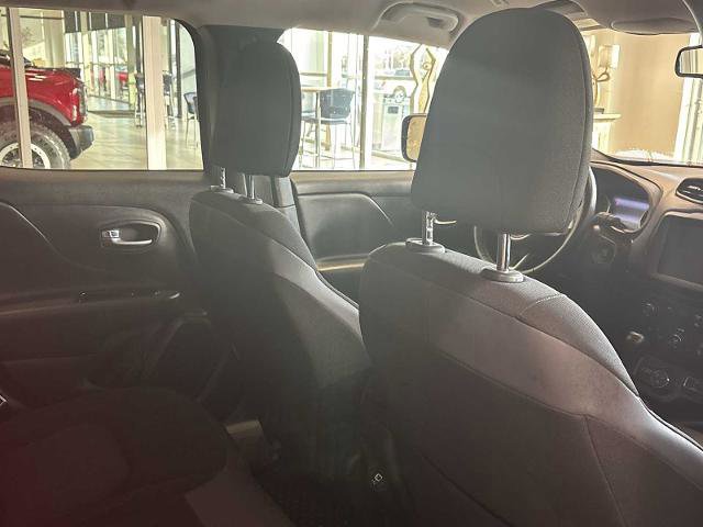 Used 2021 Jeep Renegade Trailhawk image 30