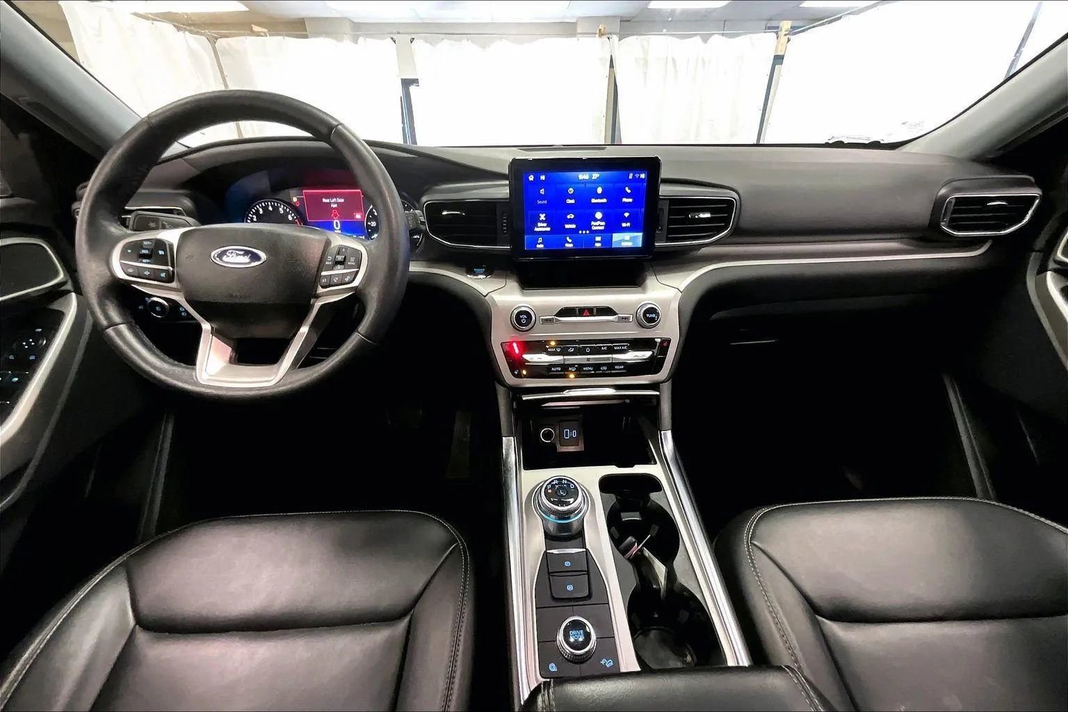 Certified 2023 Ford Explorer XLT w/ Equipment Group 202A image 14