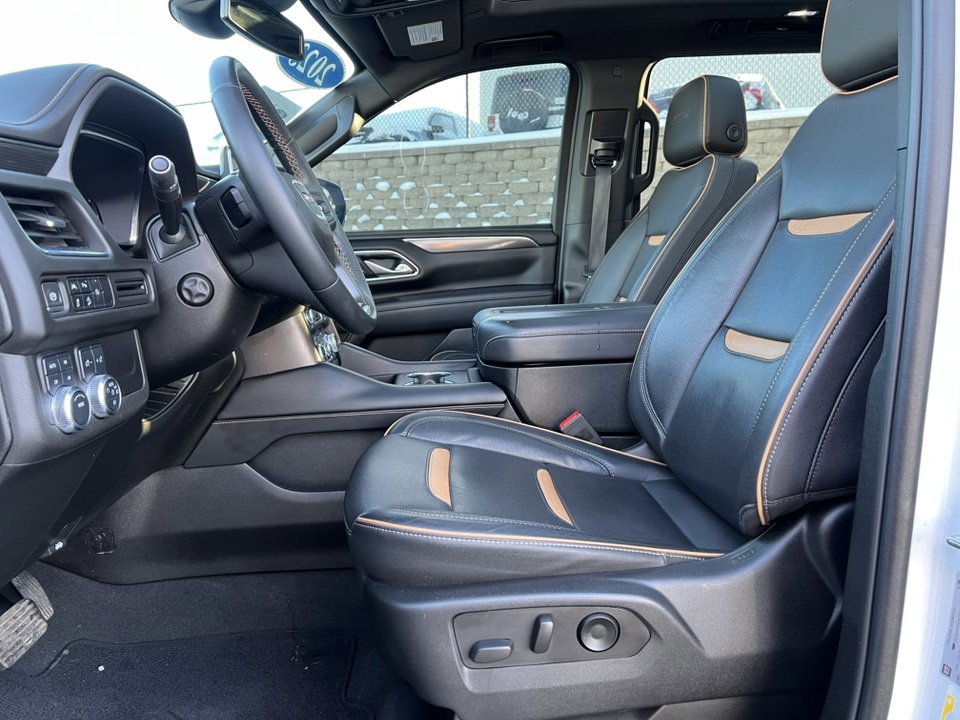 Used 2023 GMC Yukon XL AT4 image 11