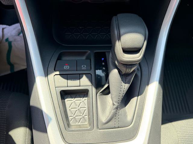 Used 2024 Toyota RAV4 LE FWD image 15