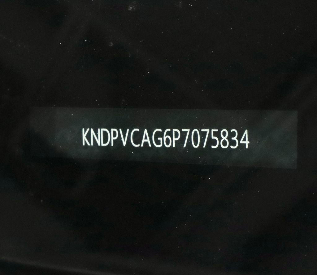 Used 2023 Kia Sportage EX image 32