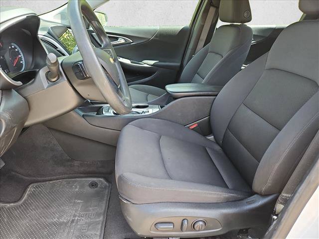 Used 2025 Chevrolet Malibu LT FWD image 15
