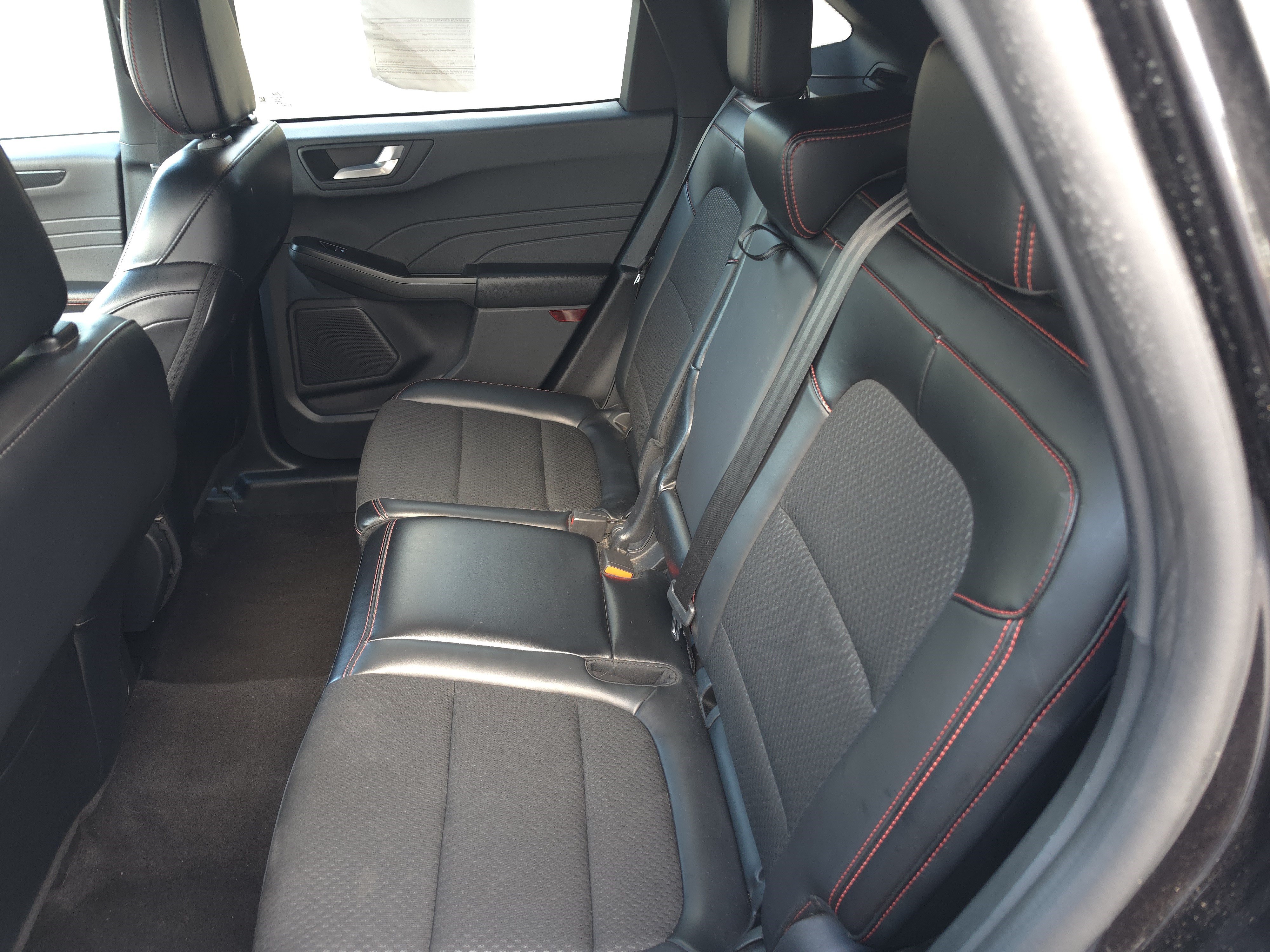 Certified 2025 Ford Escape ST-Line FWD image 18