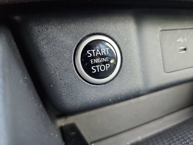 Used 2023 Nissan Rogue SV AWD/4WD image 30