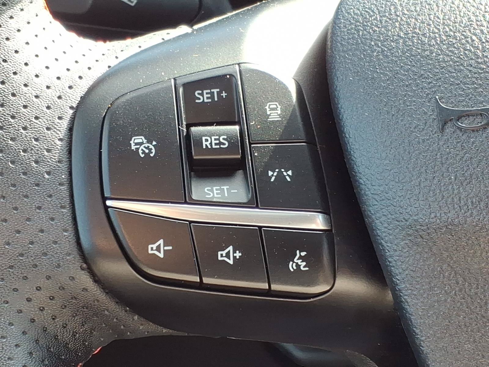 Certified 2023 Ford Escape ST-Line w/ Tech Pack #1 AWD/4WD image 24
