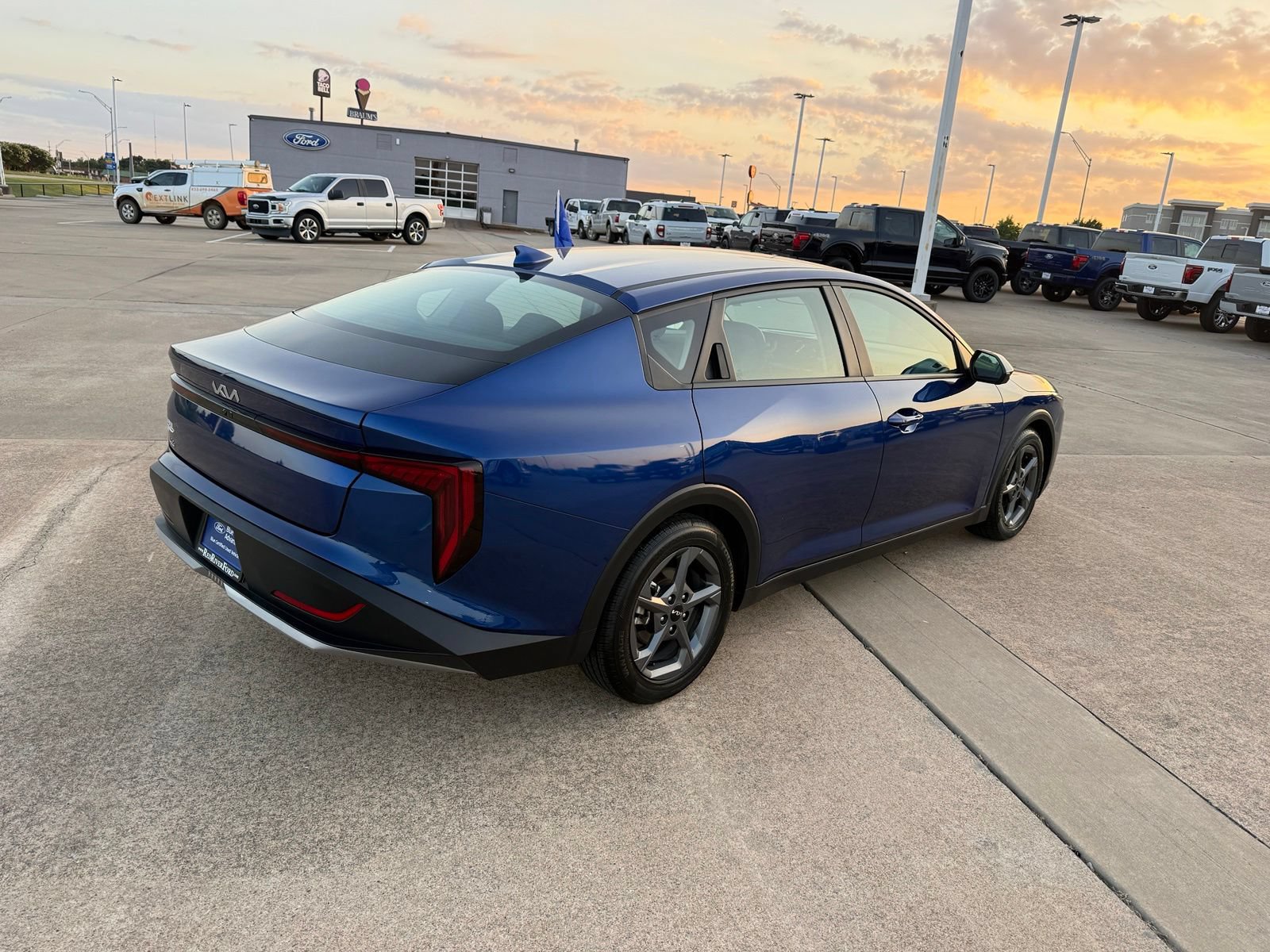 Used 2025 Kia K4 FWD image 5