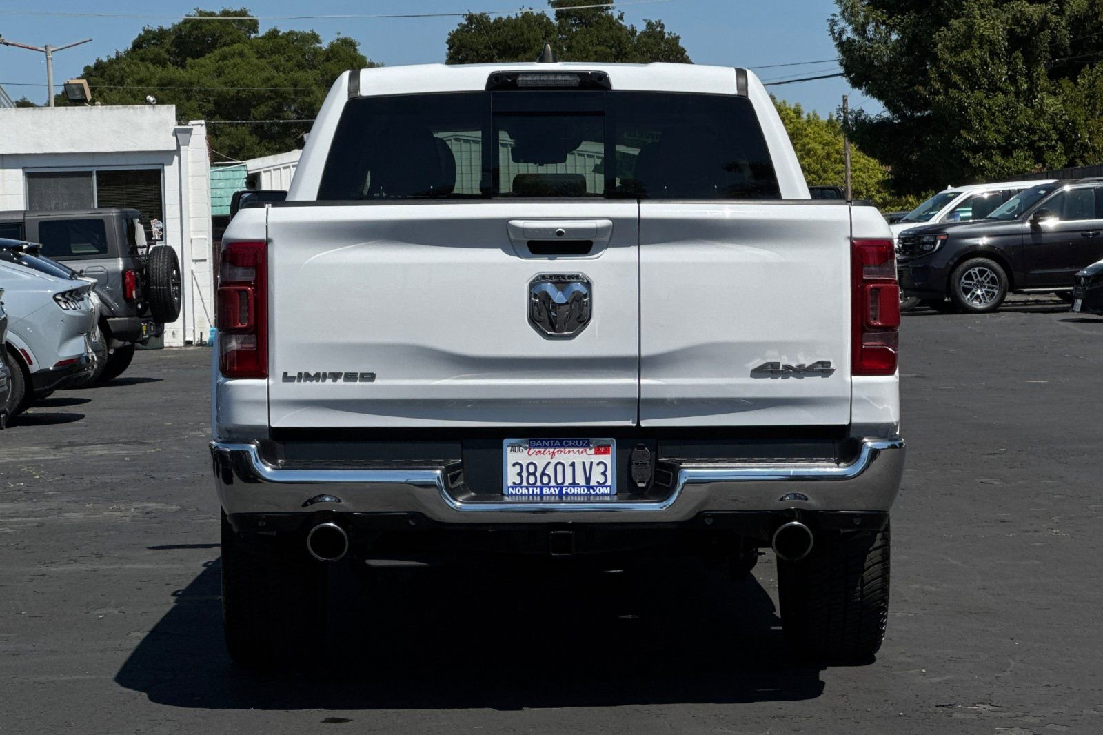 Used 2023 RAM 1500 Limited AWD/4WD image 34