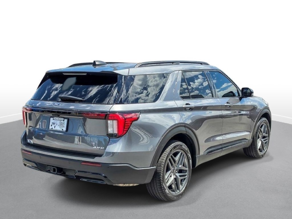 Certified 2025 Ford Explorer ST-Line w/ ST-Line Street Pack AWD/4WD image 8