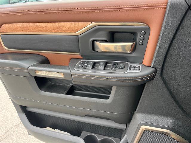 Used 2024 RAM 3500 Limited w/ Towing Technology Group image 17