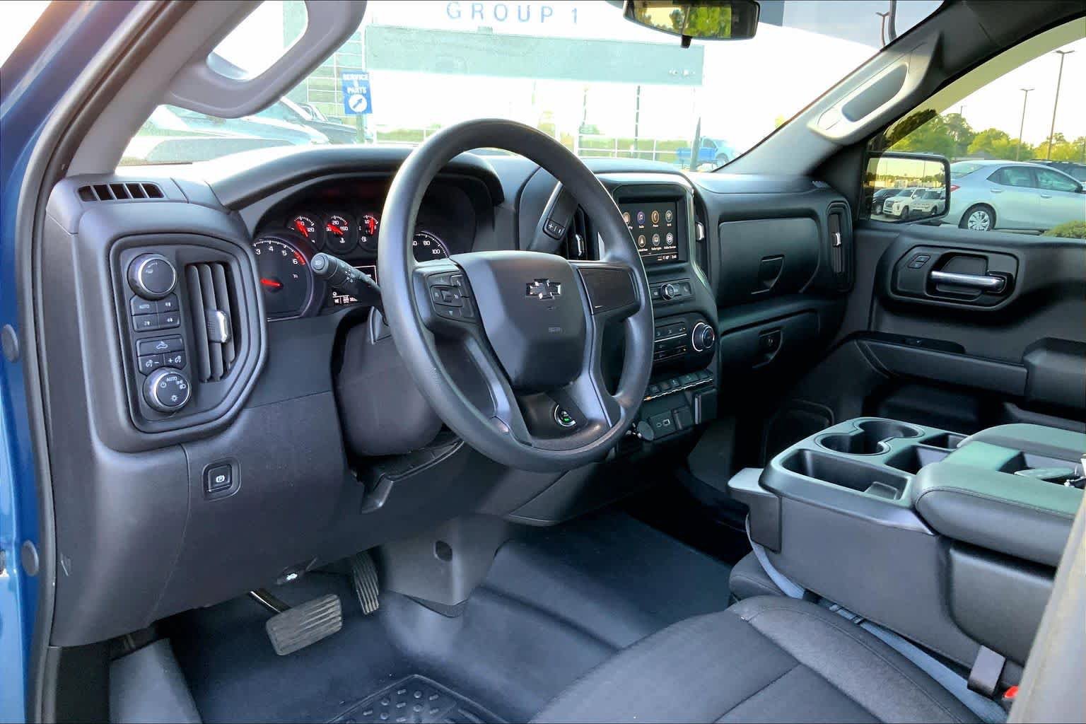 Used 2024 Chevrolet Silverado 1500 Custom Trail Boss w/ Dark Appearance Package AWD/4WD image 16