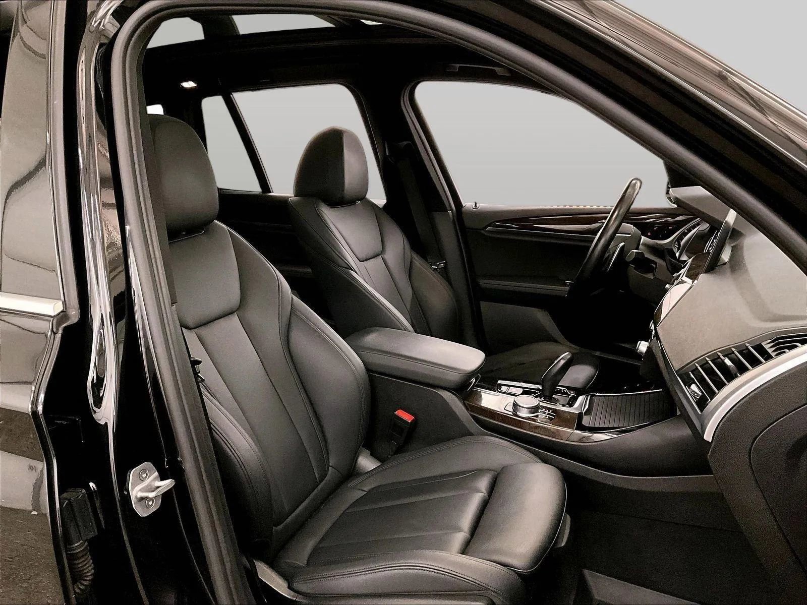 Used 2019 BMW X3 xDrive30i w/ Driving Assistance Package image 7