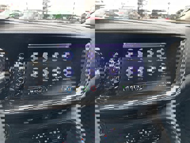 Used 2022 Buick Envision Essence w/ Technology Package I image 16