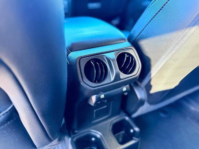 Used 2022 Jeep Gladiator Overland w/ Popular Equipment Package image 18