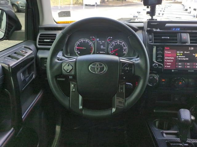 Used 2022 Toyota 4Runner TRD Off-Road Premium AWD/4WD image 17