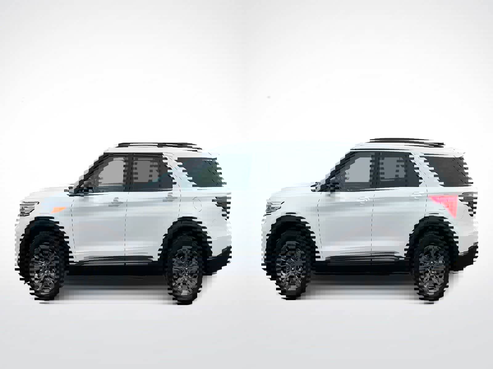 Certified 2024 Ford Explorer XLT w/ Equipment Group 202A image 5