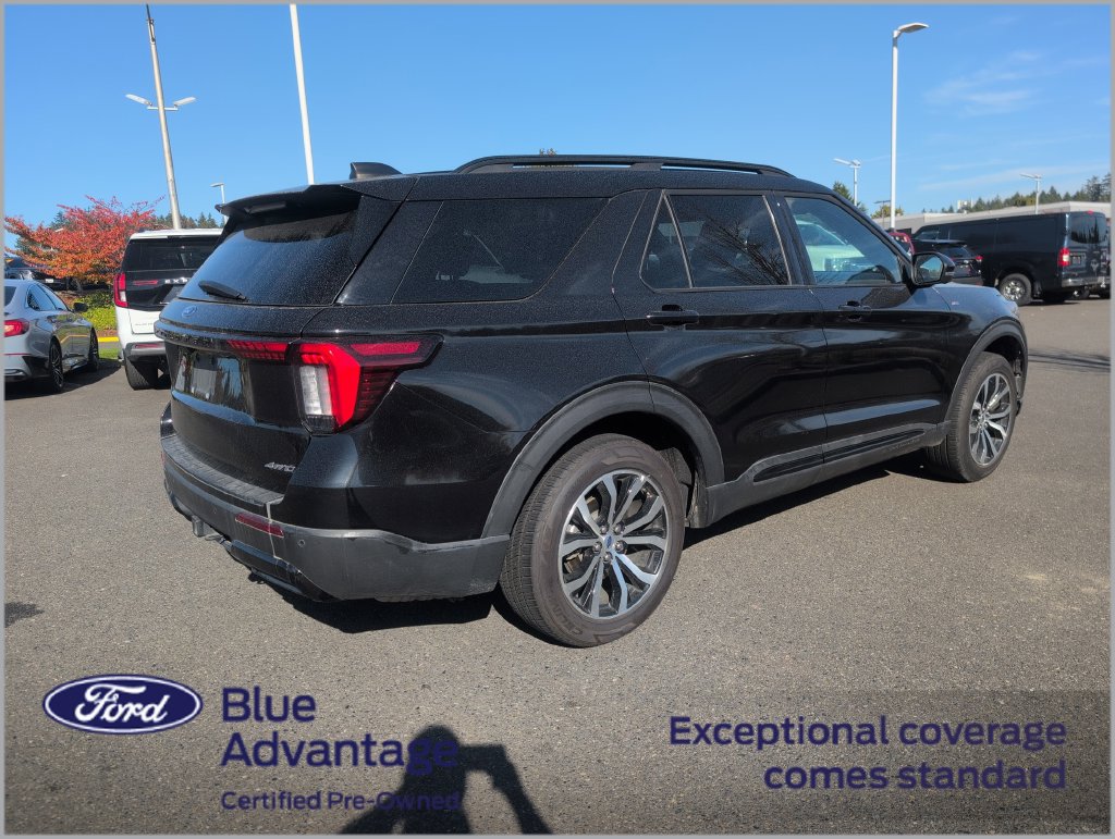 Certified 2025 Ford Explorer ST-Line AWD/4WD image 3