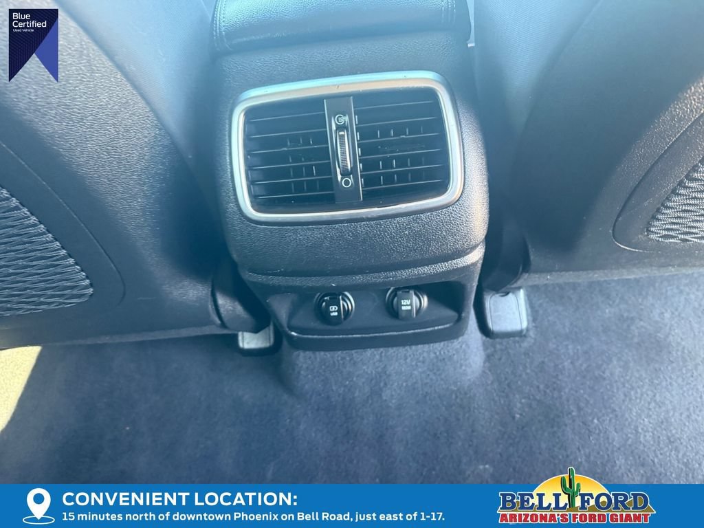 Used 2019 Kia Sorento FWD image 11