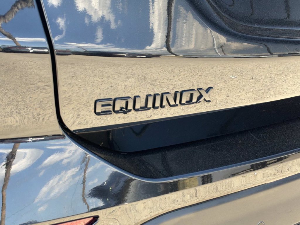 Used 2024 Chevrolet Equinox LS w/ Midnight Edition FWD image 9