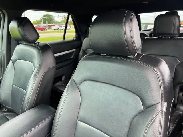 Certified 2017 Ford Explorer XLT w/ Equipment Group 202A AWD/4WD image 23