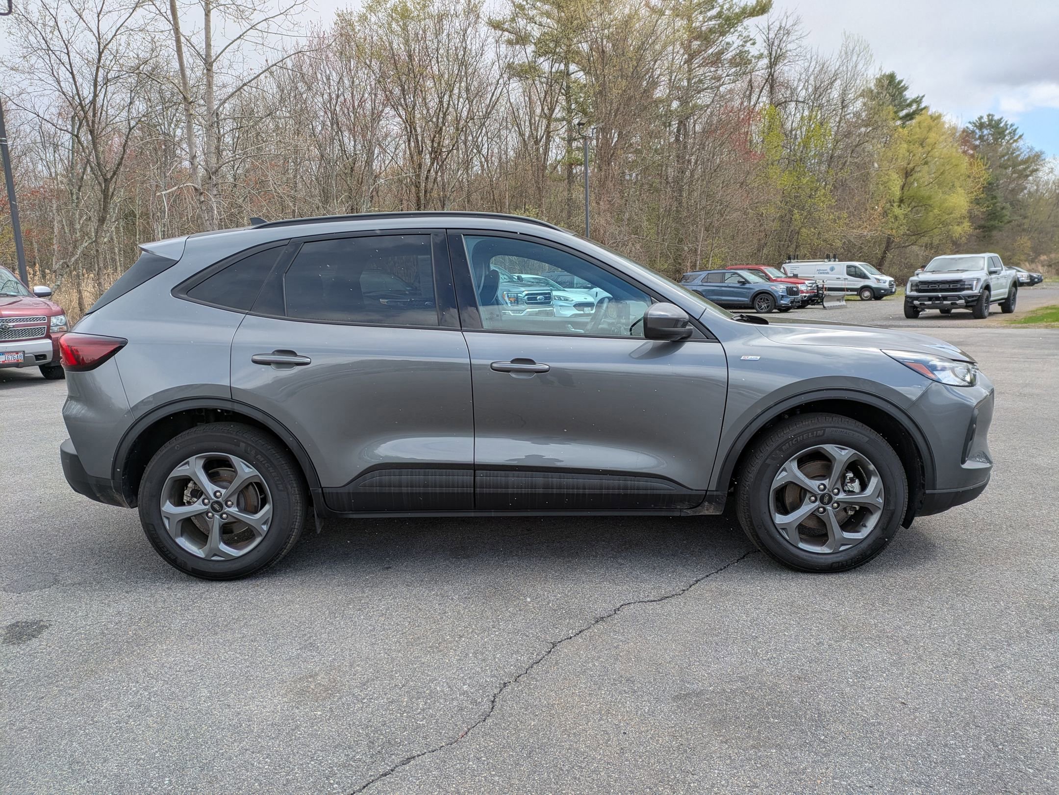 Certified 2025 Ford Escape ST-Line Select AWD/4WD image 4