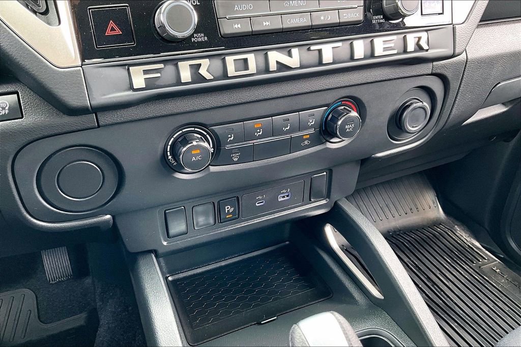 Used 2025 Nissan Frontier SV RWD image 33